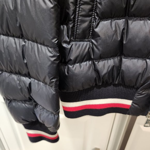 Moncler Logo-Patch Zip-Up Padded Bomber Jacket - Picture 6 of 16